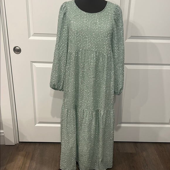 SHEIN Elegant Mint Green Long Sleeve Dress Flowy Tiered Modest Boho Size Medium - Picture 1 of 9